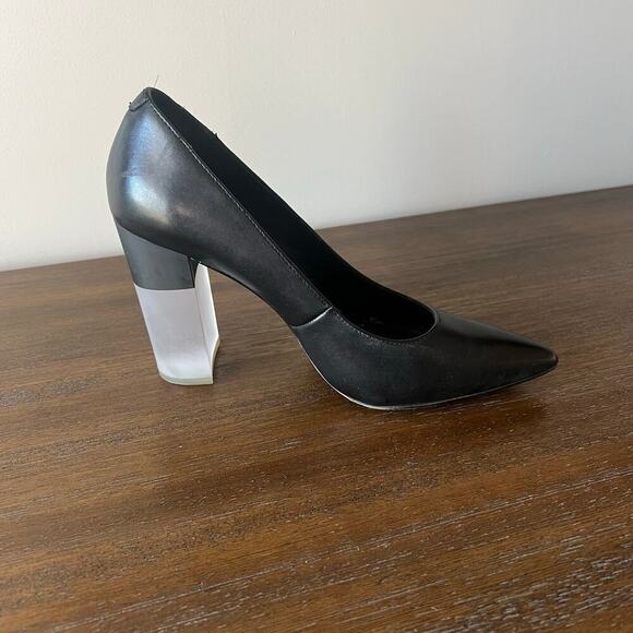 Pour La Victoire Woman’s Black Leather Bock Acrylic Heel Pumps- Size 8 - Picture 4 of 11